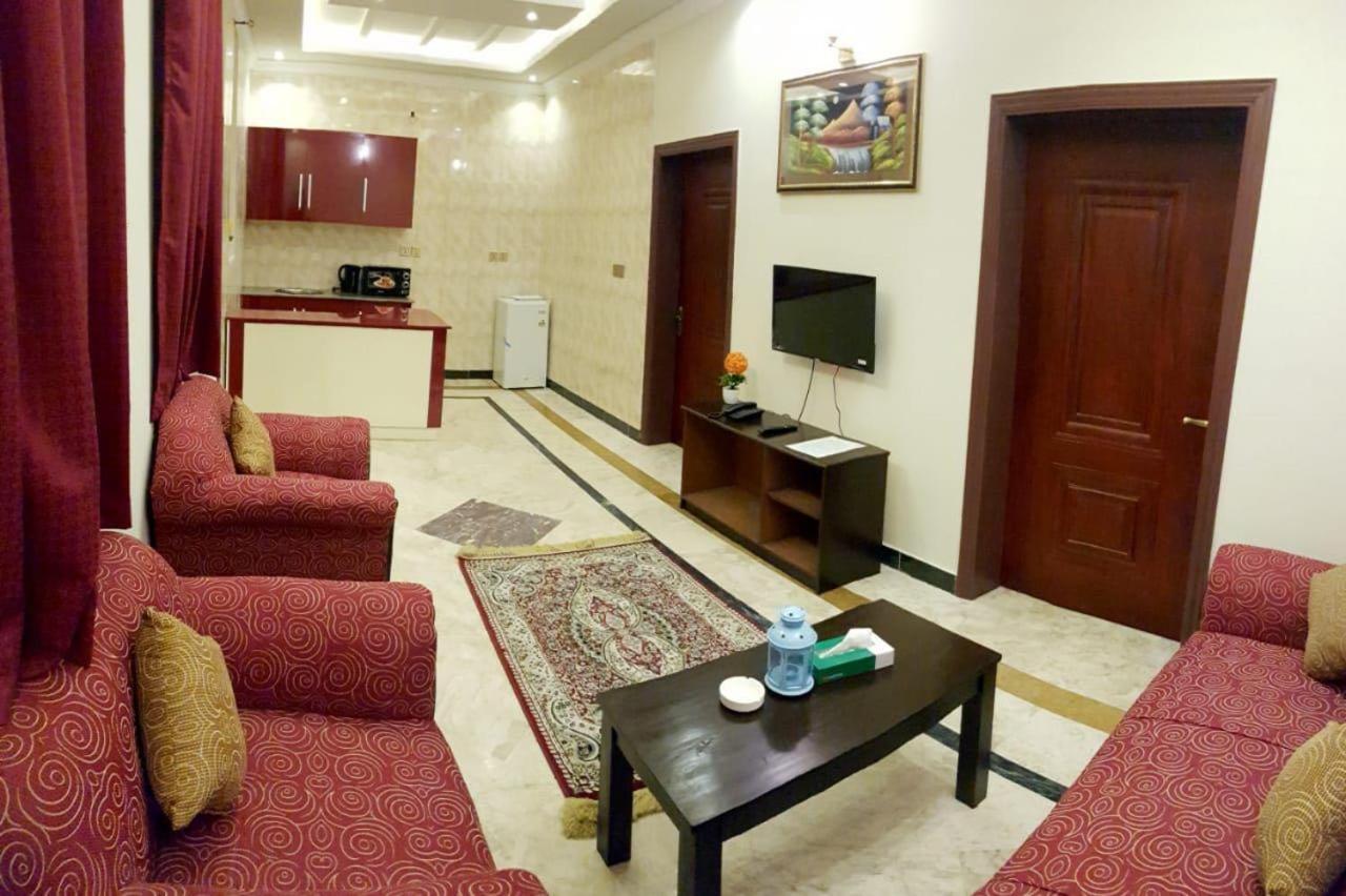 Hotel Triple One Abbottabad Exterior foto