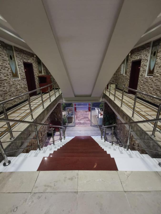 Hotel Triple One Abbottabad Exterior foto